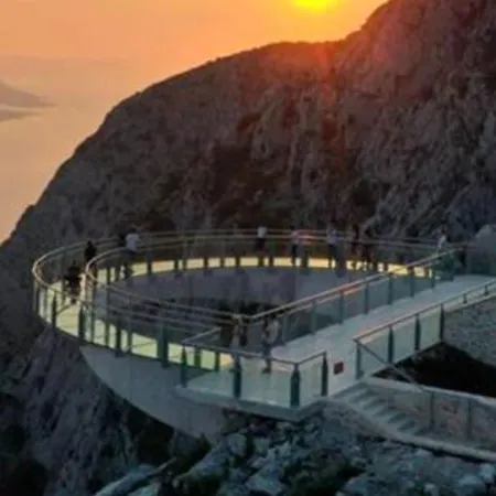 Square Appartamento Makarska